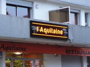 enseigne publicitaire Lot12